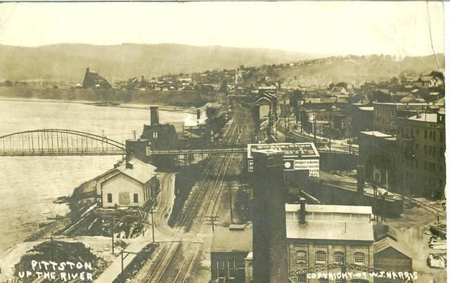 Pittston – That bridge is now where the Fort Jenkins bridge stands today