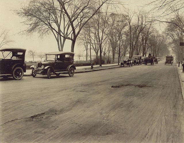 1920 - North River Street between Market and Union looking north