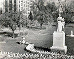 1960 photo of the north end of the River Common